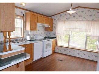 107 North Rd, Sunapee, NH 03782