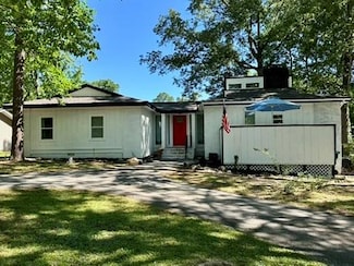 104 Chestnut Ridge, Greenwood, SC 29649