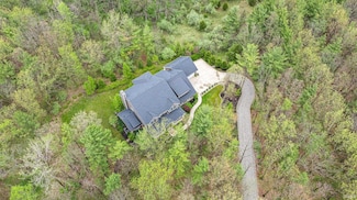 7347 Indian Creek Rd, Roanoke, IN 46783