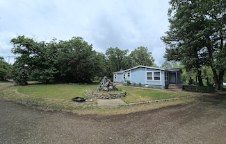 5400 Lakeshore Dr, Selma, OR 97538