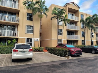 619 E Sheridan St Unit 208, Dania, FL 33004