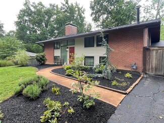733 Elkington Ln, Saint Louis, MO 63132