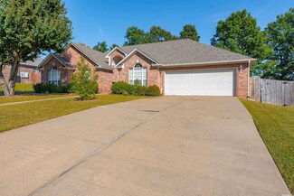 4208 Stoneybrook Dr, Bryant, AR 72022