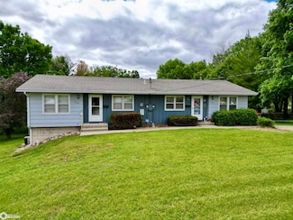 1325 N Grant Rd, Carroll, IA 51401