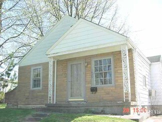 1620 Sprunger Ave, Fort Wayne, IN 46808