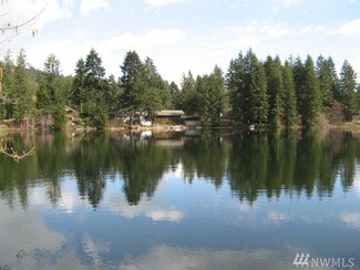 470 N Standstill Dr S, Hoodsport, WA 98548
