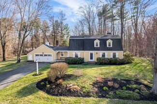 99 Raleigh Tavern Ln, North Andover, MA 01845