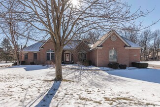 2001 Bay Hill Ct, Ann Arbor, MI 48108