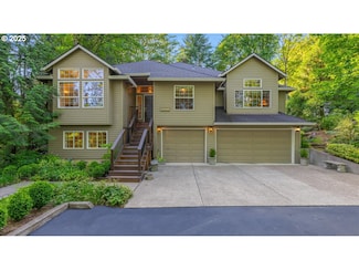 7445 SW Canyon Dr, Portland, OR 97225