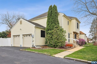 6 Schindler Dr N, Old Bridge, NJ 08857