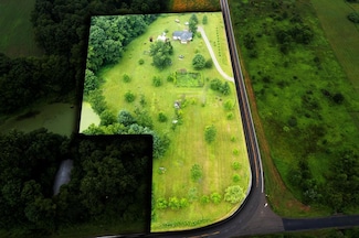 19261 Danville Jelloway Rd, Danville, OH 43014