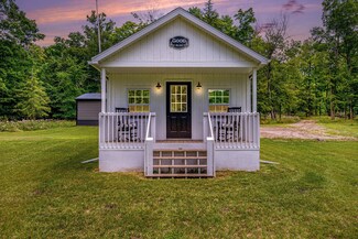 9623 Baldwin Ave, Newaygo, MI 49337