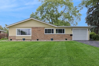 185 Princeton St, Hoffman Estates, IL 60169