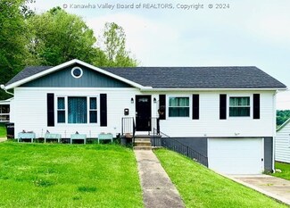 373 3rd Ave, Ripley, WV 25271