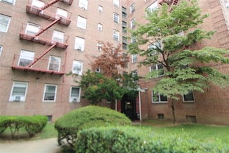 14737 38th Ave Unit C48, Flushing, NY 11354