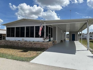 706 Brigantine Blvd, North Fort Myers, FL 33917