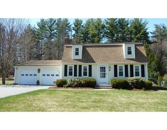 79 Ash St, Townsend, MA 01469