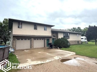 2816 570th Ave, Fenton, IA 50539