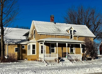 601 W Broadway St, Decorah, IA 52101