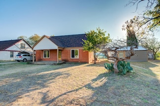 417 S Berkshire St, Crosbyton, TX 79322