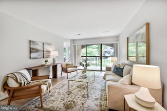 11224 Chestnut Grove Square Unit 228, Reston, VA 20190