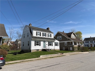 24 George St, Westerly, RI 02891