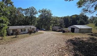 11674 Emerson Ave, Parkersburg, WV 26104