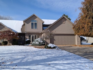 301 N Pointe Dr, Archbold, OH 43502