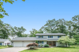 17320 Limberlost Rd, Three Rivers, MI 49093