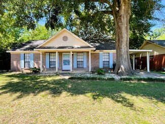 518 Forest Park Dr, Montgomery, AL 36109