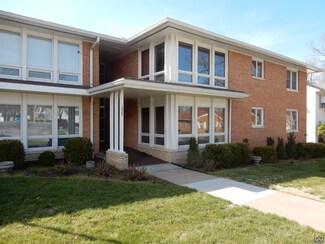 1225 SW Lakeside Dr Unit 4, Topeka, KS 66604