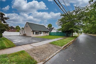 1310 Pennsylvania Ave, Bethlehem, PA 18018