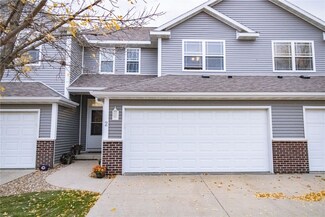 5823 Muirfield Dr SW Unit 2, Cedar Rapids, IA 52404