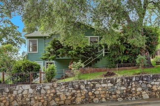 437 Finley St, Auburn, CA 95603