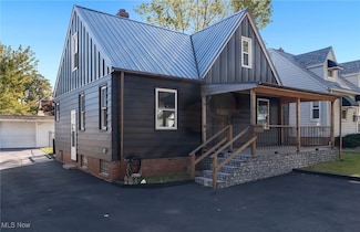 3255 W 140th St, Cleveland, OH 44111