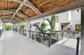 900 Greensward Ln Unit 203G, Delray Beach, FL 33445