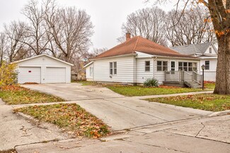 215 E 7th St, Ames, IA 50010
