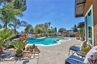27071 Crews Hill Dr, Sun City, CA 92586