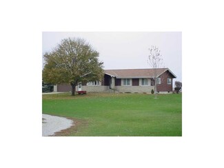 7908 29th Ave, Norway, IA 52318