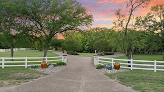 412 Haney Trace, Horseshoe Bay, TX 78657