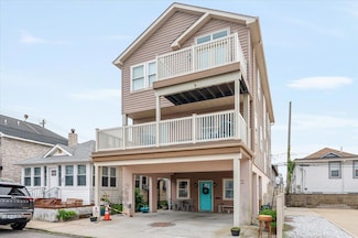29 Indiana Ave, Long Beach, NY 11561