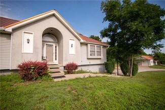 13610 Wise Rd, Winchester, KS 66097