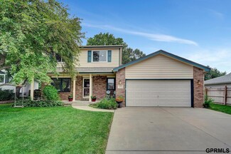 1512 W Lake Ct, Lincoln, NE 68522