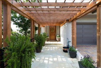 22 Drakes Cove Ct, Larkspur, CA 94939