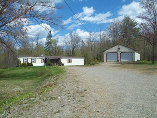 36 Birch Ln, Lincoln, ME 04457