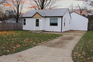 1413 Marion St, Niles, MI 49120