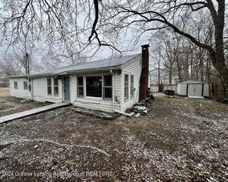 526 Michigan St, Eaton Rapids, MI 48827
