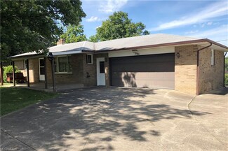 7381 State Route 39, Millersburg, OH 44654