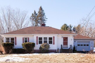 1253 State Rd, Eliot, ME 03903