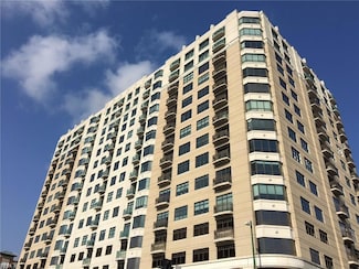 123 College Place Unit P6, Norfolk, VA 23510